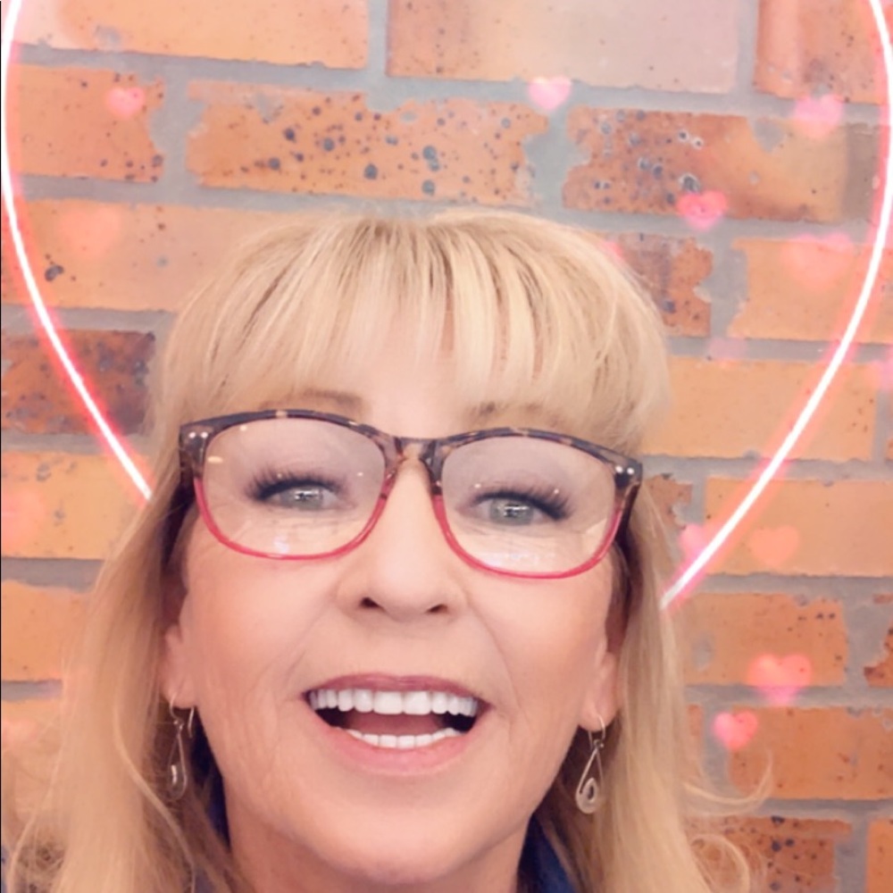 Meet your Posher, Helen